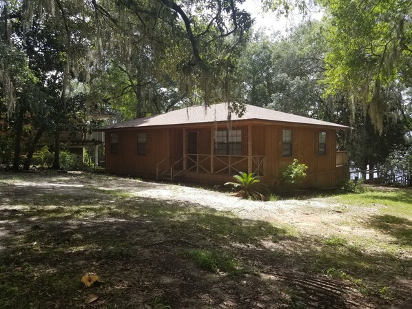 Lakefront private home with lots of parking space and a BBQ pavilion.  