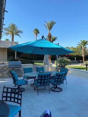 NEW LARGE UMBRELLA 