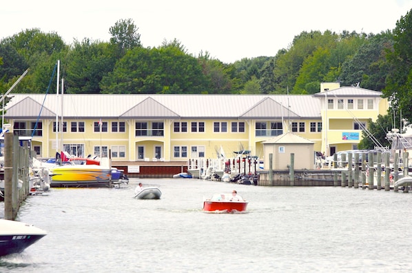 Marina
