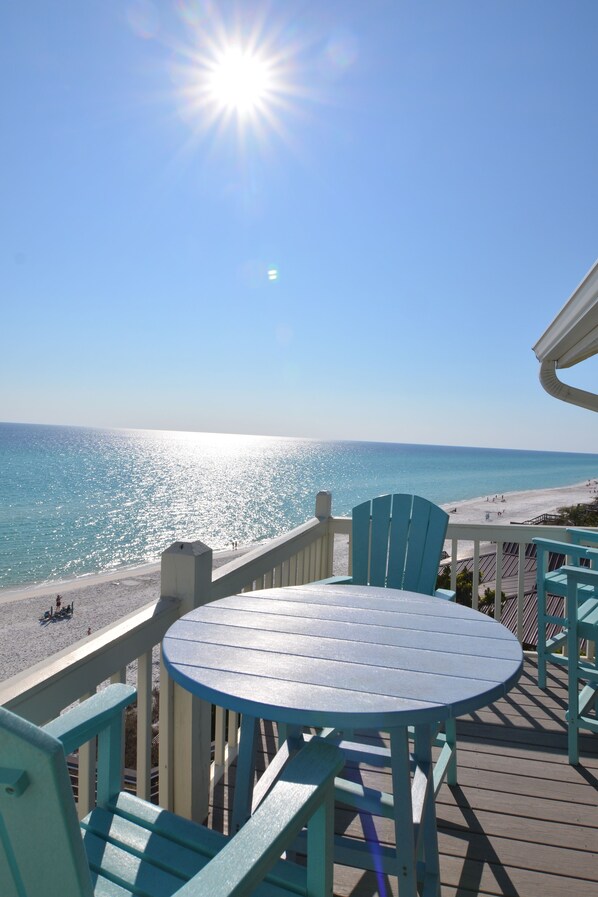 Mistral 24-SPECTACULAR, panoramic views.  Endless beach and sunshine.
