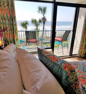 Can you imagine yourself laying in bed THIS close to the ocean?