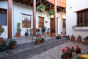 Cobblestone interior patio