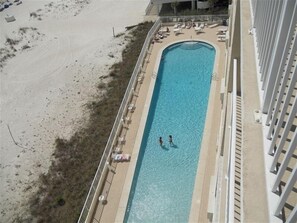 COMPLEX POOL