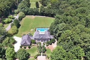 Aerial view of the 2.5 acres of Casa VanBauer nestled in Acworth.