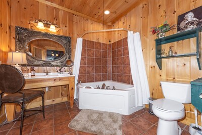 Indoor Pool, Sensational Mtn. Views Best Local Best Rate