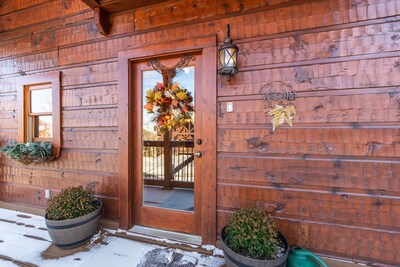 Indoor Pool, Sensational Mtn. Views Best Local Best Rate