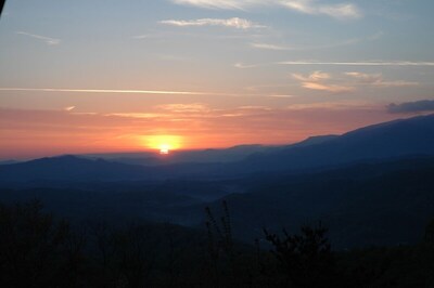 Indoor Pool, Sensational Mtn. Views Best Local Best Rate