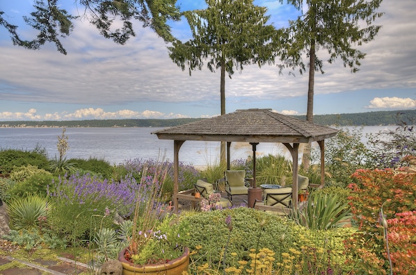 Gazebo in garden close to beach