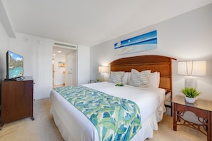 Kaanapali Shores 725 Bedroom 1