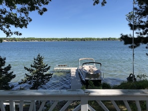 Pontoon is NOT for use. I do not rent out the pontoon.