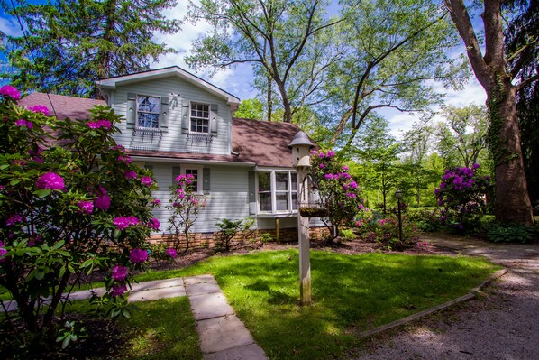 Rustic Elegance Near Ligonier Diamond