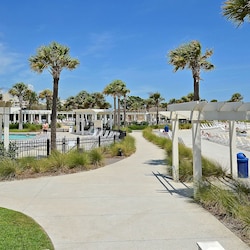 The Beach Club - Pay to Access