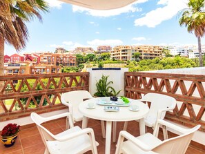 Eigentum, Restaurant, Resort, Gebäude, Zimmer, Urlaub, Tabelle, Grundeigentum, Möbel, Haus