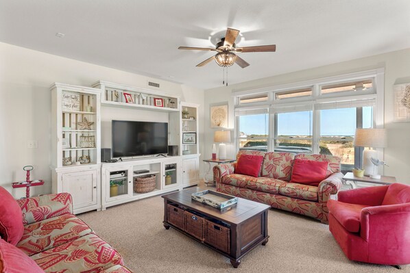 WR5E: Dune Time | Living Area