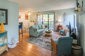 Living Room | Smart TV | Full Sleeper Sofa | Single-Story Unit