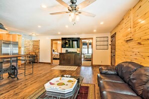 Living Room | 70-Inch Smart TV