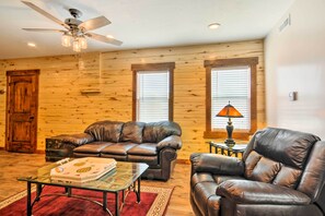 Living Room | Central A/C & Heating | Free WiFi | Single-Story Unit