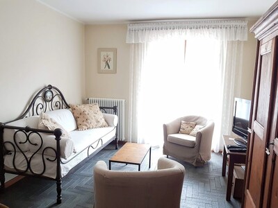 Apartamento en el corazón de Courmayeur, Via Roma 97, * alojamiento no. 3 *