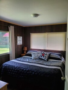 Cute Four Season Cottage With Sand Beach On Lake Muskoka