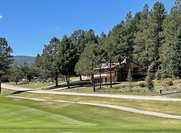 quite location on the golf course