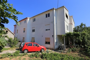 Esterno