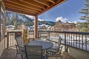 Outdoor Table and Chairs in the Balcony with Mountain View.