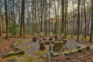 Firepit Area Lazy Lake 
