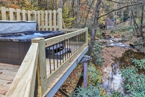 Relax In The Hot Tub Over The Water