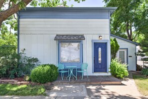 Apartment Exterior | Keyless Entry