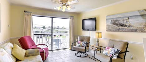 Panama City Beach Vacation Rental | 1BR | 1BA | 650 Sq Ft | Stairs Required