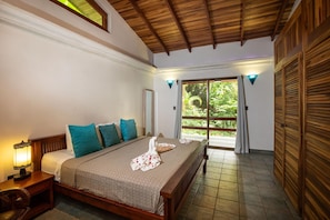 4BR Villa MotMot in w/ exclusive pool, Wifi & Ac (743)