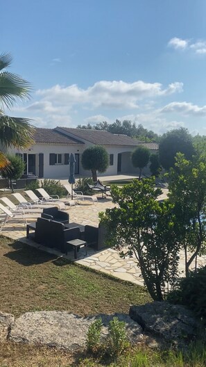 Maison entièrement rénovée.
