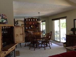 Dining area seats 6 - 8.