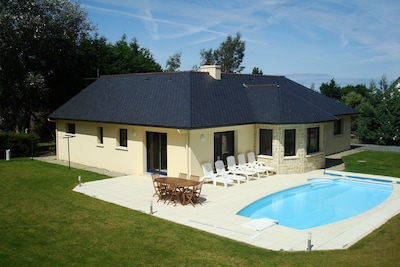 Villa junto al mar con piscina privada climatizada