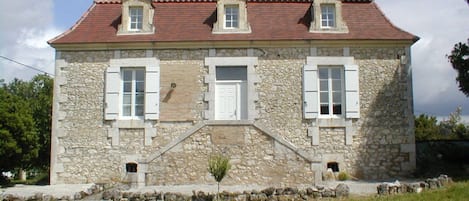 La Maison Carrée