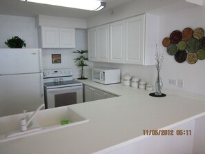 Full size kitchen and many cooking utensils available.