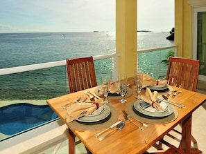 Private Ocean Front Balcony With Dining For 4