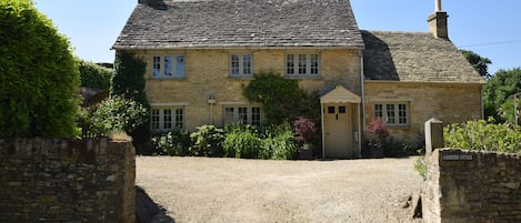 Gardeners Cottage, Shipton-under-Wychwood, Cotswolds