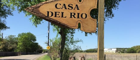 This Casa del Rio sign is across the road from the Riverhouse.