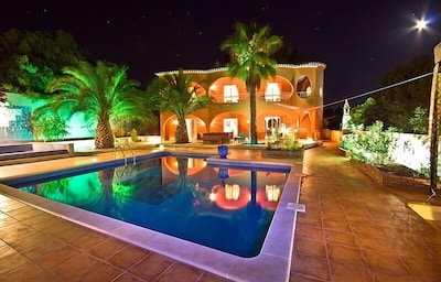 Two Private Pools & Waterfall in a Stunning Portuguese Villa