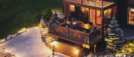 The backyard exterior, 6 person hot tub, and also a Weber grill &Master balcony