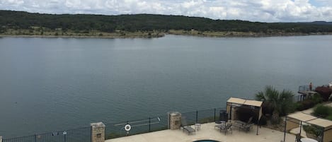 Panoramic Lake Travis & Hill Country Views