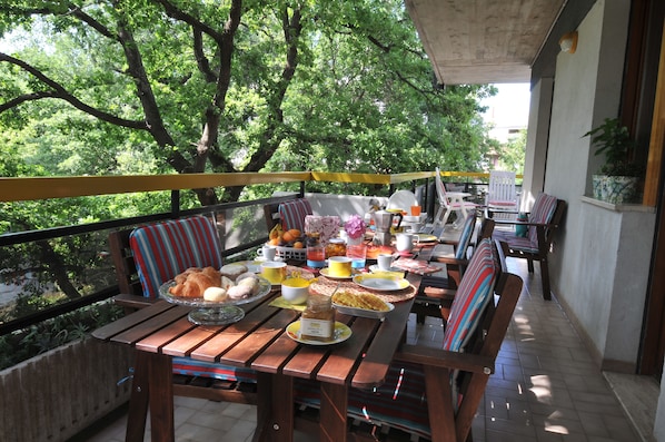 Breakfast on the Terrace