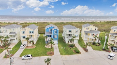 Beach front! Professionally decorated, coastal chic! Pointe West