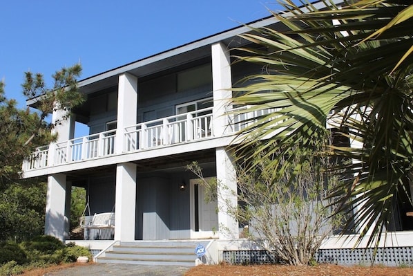 This great home is very close to Boardwalk 3A making it easy to get to the surf.