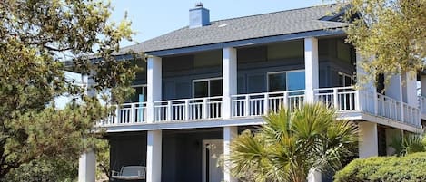 This 5 BR home is across the street from Boardwalk 3A and has golf views!