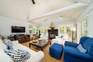 Vaulted ceilings and lots of windows in the great room