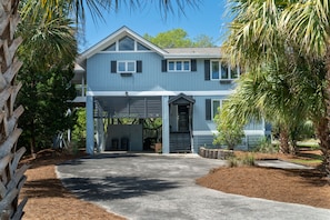 Welcome to 3703 Bonita Court