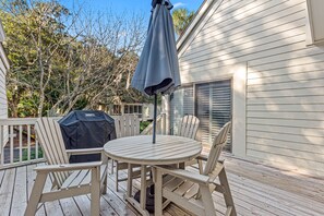 A gas grill for vacation cook-outs!