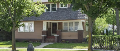 The Bobeda Bungalow is steps to downtown Flushing and has ample  parking, 